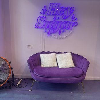 Funny Face Bakery - Little sitting couch! - Cupcakes Near Me - New York, New York