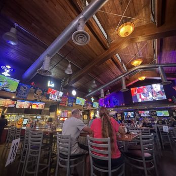 Clearman's Galley - interior - American Near Me - San Gabriel, California