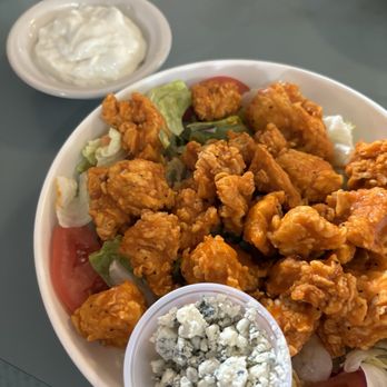 The SmokeStack Restaurant - Buffalo chicken salad with blue cheese - American Near Me - Thurber, Texas