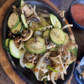 Que Onda - Veggie fajitas - Mexican Near Me - Huntersville, North Carolina Que Onda - Veggie fajitas - Mexican Near Me - Huntersville, North Carolina