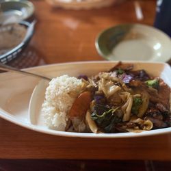 Ginger Boat - Chicken Drunken Noodle