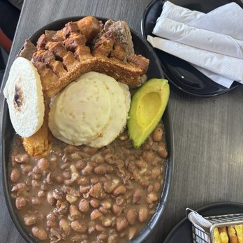 La Costenita - Colombian Near Me - North York, Ontario