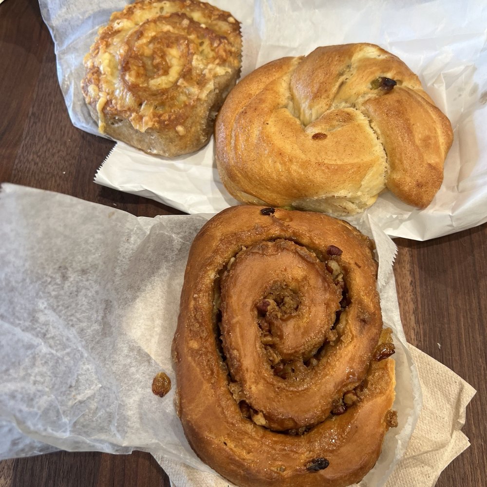 Arizmendi Bakery - Cheese Rolls, Brioche Knots And Chocolate Things, Pecan Rolls - Bakeries Near Me - San Francisco, California