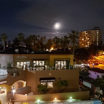 Surfer Beach Hotel - Our view from the 4th floor. Just amazing! - San Diego, CA
