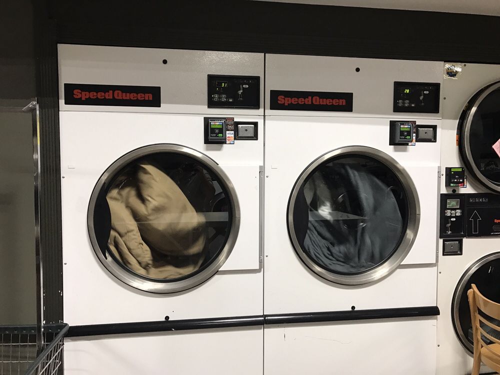LAUNDRY WORLD Updated July 2024 10 Reviews 500 W 29th St, Hialeah