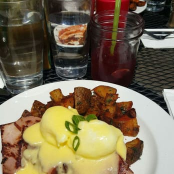 Chow - Breakfast & Brunch Near Me - Bend, Oregon Chow - Breakfast & Brunch Near Me - Bend, Oregon