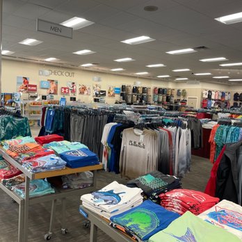 Bealls - My favorite part of ANY store other than the exit door - Women's Clothing Near Me - Clearwater, Florida Bealls - My favorite part of ANY store other than the exit door - Women's Clothing Near Me - Clearwater, Florida