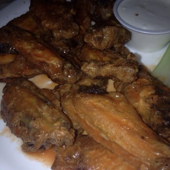 Quarterdeck - Buffalo wings - Seafood Near Me - Arlington, Virginia
