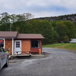 EMS Climbing School & Technical Gear Shop - EMS guide store is closed in Gardiner/new paltz
