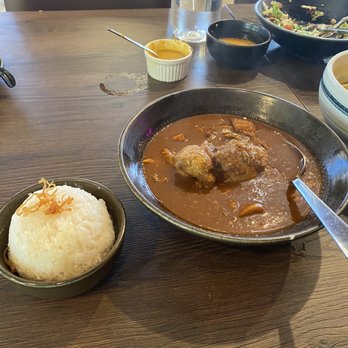 Aung Burma - Chicken Traditional Red Curry with Chicken Coconut Rice - Burmese Near Me - Concord, California