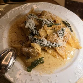 Tre Dita - Tortelli di Zucca - Italian Near Me - Chicago, Illinois