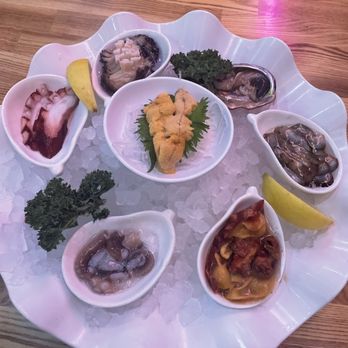 T-Fish Sushi and Roll - Raw seafood - Sushi Bars Near Me - Los Angeles, California T-Fish Sushi and Roll - Raw seafood - Sushi Bars Near Me - Los Angeles, California