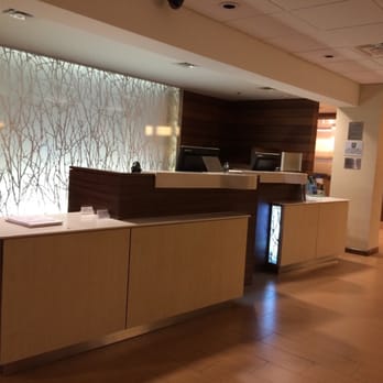 Fairfield by Marriott Inn & Suites Gainesville - Front desk - Hotels Near Me - Gainesville, Georgia Fairfield by Marriott Inn & Suites Gainesville - Front desk - Hotels Near Me - Gainesville, Georgia