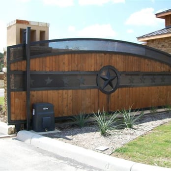 Quality Fence & Welding - Kings Gate Subdivision Automatic Gate - Fences & Gates Near Me - San Antonio, Texas Quality Fence & Welding - Kings Gate Subdivision Automatic Gate - Fences & Gates Near Me - San Antonio, Texas
