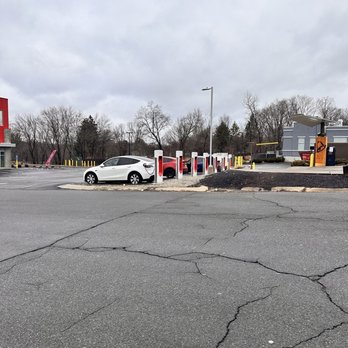 Tesla Supercharger - EV Charging Stations Near Me - Vernon, Connecticut Tesla Supercharger - EV Charging Stations Near Me - Vernon, Connecticut