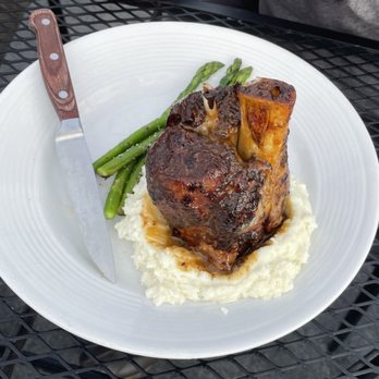 Wishmaker House Bed and Breakfast - Pork Shank - Bed & Breakfast Near Me - Bellville, Ohio
