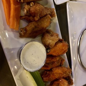 Woodson's Local Tap + Kitchen Grand Parkway - American Near Me - Spring, Texas