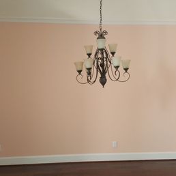 Beautiful peach diningroom