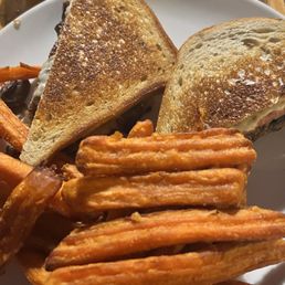 Patty melt with sweet potato fries