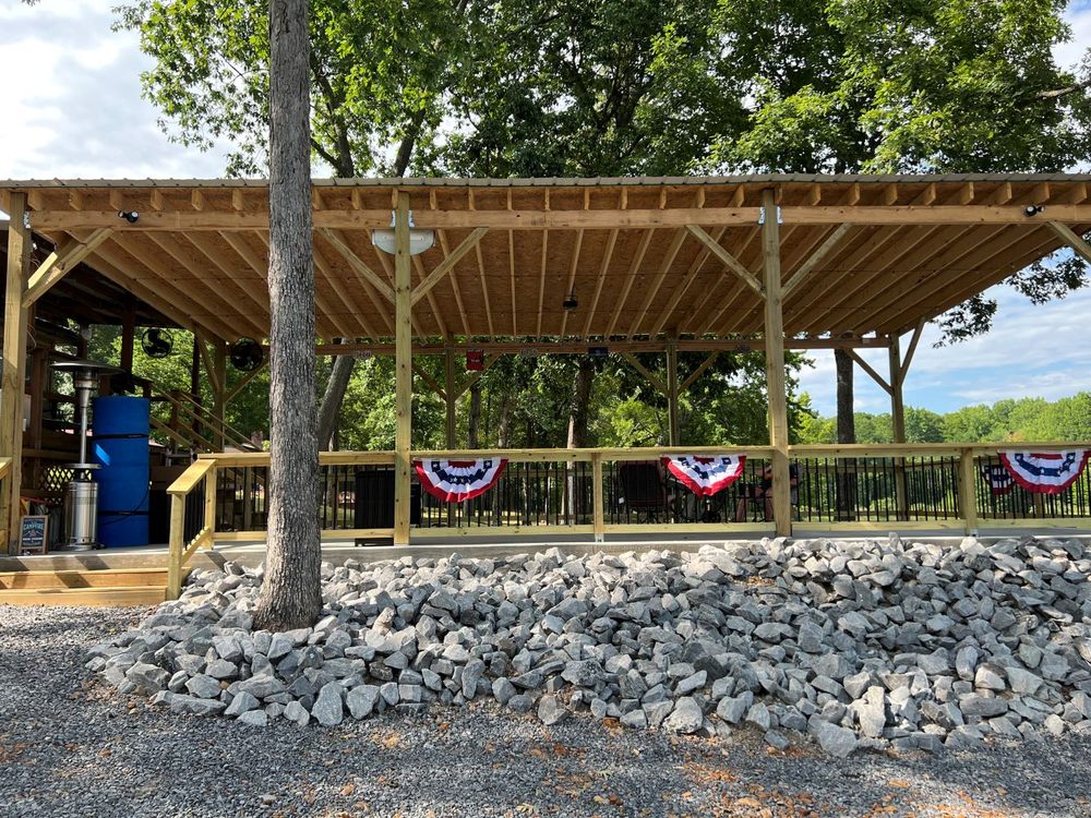 Lakeview Cottages & Marina Logo