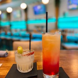 Bar Ella Pacific Beach - Margarita & Garibaldi