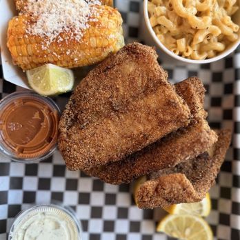 Brileys BBQ & Grill - Catfish basket with corn and Mac n cheese - Barbeque Near Me - Lake Forest Park, Washington