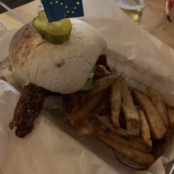 49th State Brewing - Denali - Mt. Healy Burger. - Breweries Near Me - Healy, Alaska