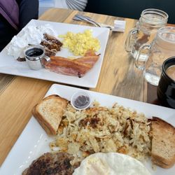 Red Rooster Cafe