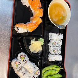 Lee's Kitchen - Weekend special for sushi!!!!