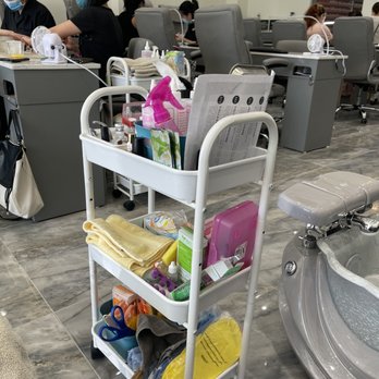 Lavish Nails and Spa - Nail Salons Near Me - Charlotte, North Carolina Lavish Nails and Spa - Nail Salons Near Me - Charlotte, North Carolina