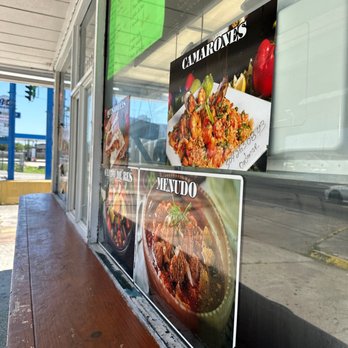 La Conquistadora Restaurant - The ordering window - Mexican Near Me - Harvey, Louisiana La Conquistadora Restaurant - The ordering window - Mexican Near Me - Harvey, Louisiana