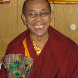 Centre Paramita de Montréal - Le maître tibétain Lama Samten