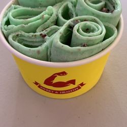 Sweet & Healthy Ice Cream Rolls - Amazing Ice cream made within minutes in front of you!