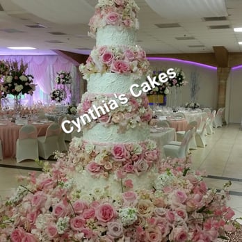Cynthia's Cakes - Magnificent wedding cake. - Custom Cakes Near Me - Edinburg, Texas Cynthia's Cakes - Magnificent wedding cake. - Custom Cakes Near Me - Edinburg, Texas