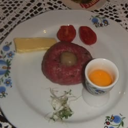 Pub Admirał Nelson - Beef tar tar with raw egg