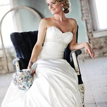 Robledo Studio - Makeup and Hair - Hair Salons Near Me - Raleigh, North Carolina Robledo Studio - Makeup and Hair - Hair Salons Near Me - Raleigh, North Carolina
