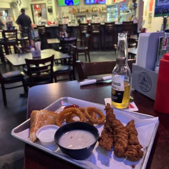 Mulligans - Hand battered spicy steak fingers - Sports Bars Near Me - Abilene, Texas