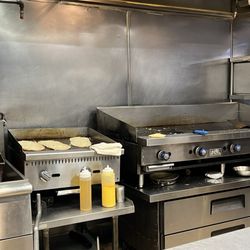 Las Salsas Taqueria
