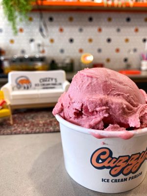 Cuzzy’s Ice Cream Parlor by null