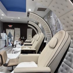 Happiness Nails and Spa - Nail salon
