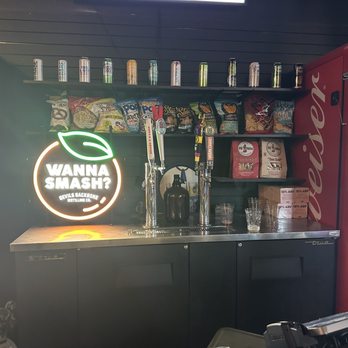 Kraken Axes - Bar area - Axe Throwing Near Me - Washington, DC, District of Columbia