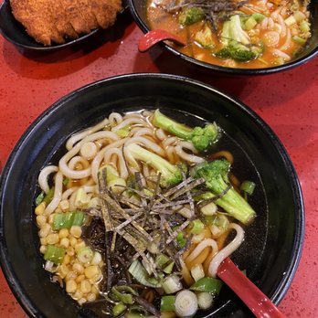 Otani Noodle - Downtown - Vegetable Udon (bottom) and Tomato Fried Chicken Udon Bowl (top) - Ramen Near Me - Cleveland, Ohio Otani Noodle - Downtown - Vegetable Udon (bottom) and Tomato Fried Chicken Udon Bowl (top) - Ramen Near Me - Cleveland, Ohio