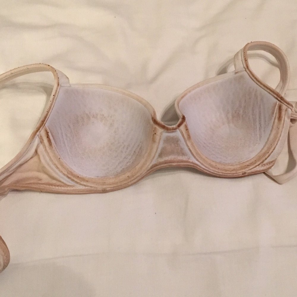 Bronze Boutique & Spa - This bra was bright white and totally clean, what it looked like when I took it off four hours after tan. - Day Spas Near Me - New York, New York Bronze Boutique & Spa - This bra was bright white and totally clean, what it looked like when I took it off four hours after tan. - Day Spas Near Me - New York, New York