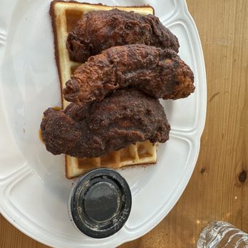 Roux Diner - Chicken and waffle - Breakfast & Brunch Near Me - Chicago, Illinois