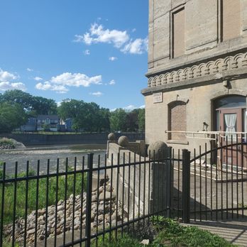 Hoffman Tower - Landmarks & Historical Buildings Near Me - Lyons, Illinois