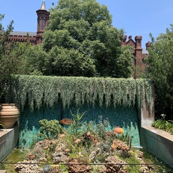 The Fountain Garden - Parks Near Me - Washington, DC, District of Columbia