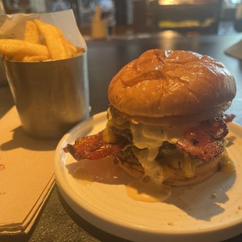 Hundred Burgers - Burgers Near Me - València, V Hundred Burgers - Burgers Near Me - València, V