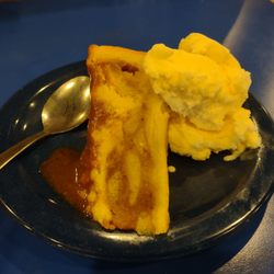 Bandana's Bar-B-Q - Fairview Heights - Caramel Apple Granny with ice cream