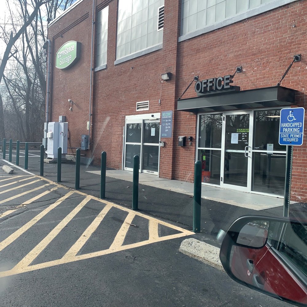 Extra Space Storage - Self Storage Near Me - Middletown, Connecticut Extra Space Storage - Self Storage Near Me - Middletown, Connecticut