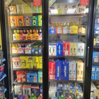 Diamond Market - Inside - Convenience Stores Near Me - Willows, California Diamond Market - Inside - Convenience Stores Near Me - Willows, California